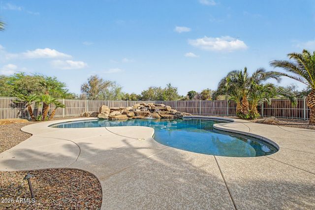 17807 W Stella Lane, Waddell, AZ 85355