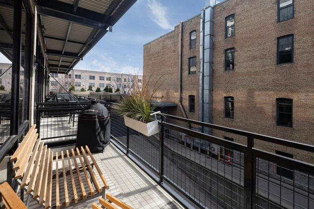 618 Washington Avenue N 304, Minneapolis, MN 55401