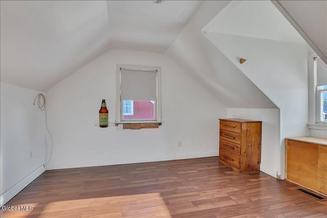 26 Shirley Drive, Schenectady, NY 12304