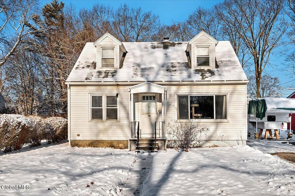 26 Shirley Drive, Schenectady, NY 12304