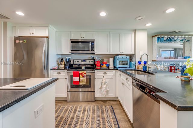 5 Newport Drive Drive 2105, Hilton Head Island, SC 29928