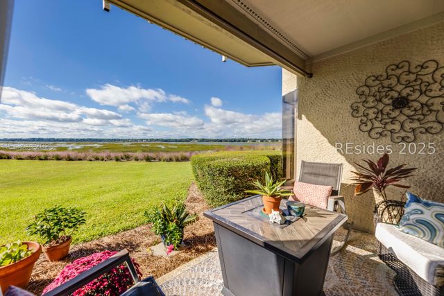 5 Newport Drive Drive 2105, Hilton Head Island, SC 29928