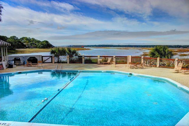 5 Newport Drive Drive 2105, Hilton Head Island, SC 29928