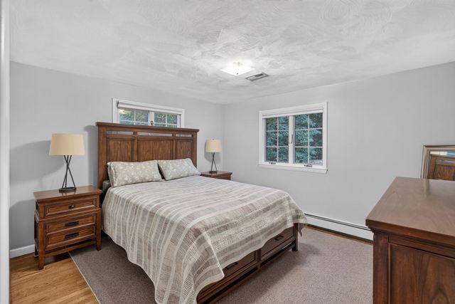 29 Hiram Rd, Framingham, MA 01701