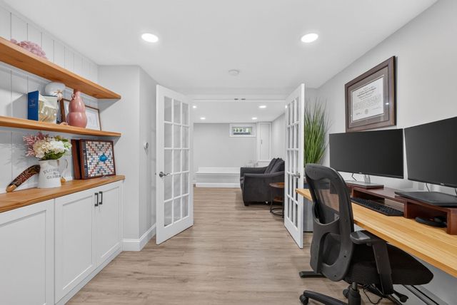 29 Hiram Rd, Framingham, MA 01701