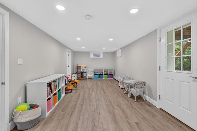 29 Hiram Rd, Framingham, MA 01701