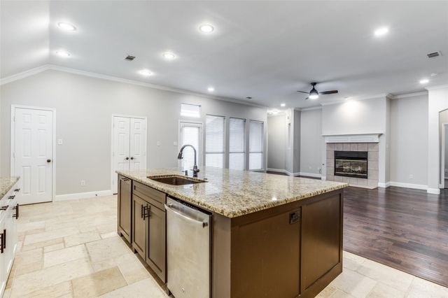 6415 Day Spring Drive, The Colony, TX 75056