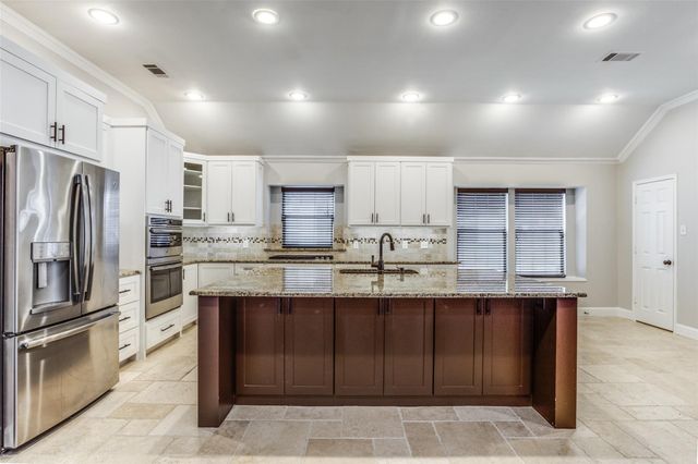 6415 Day Spring Drive, The Colony, TX 75056
