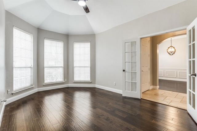 6415 Day Spring Drive, The Colony, TX 75056