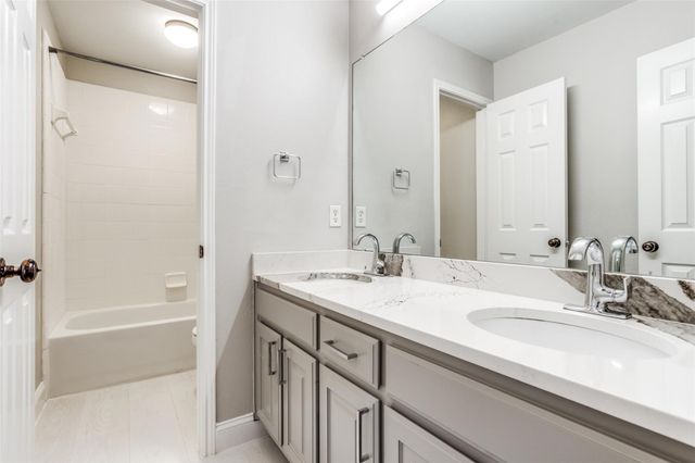6415 Day Spring Drive, The Colony, TX 75056