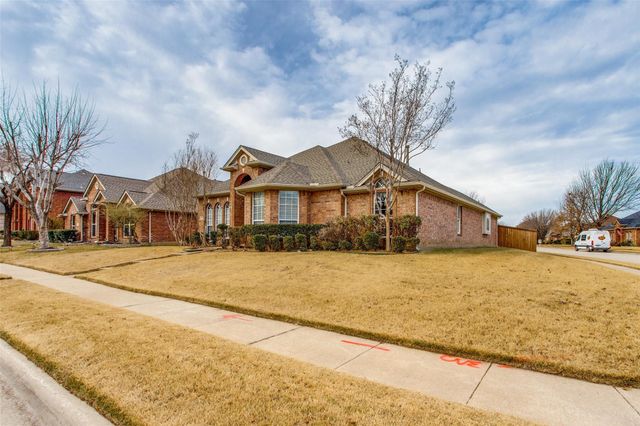 6415 Day Spring Drive, The Colony, TX 75056