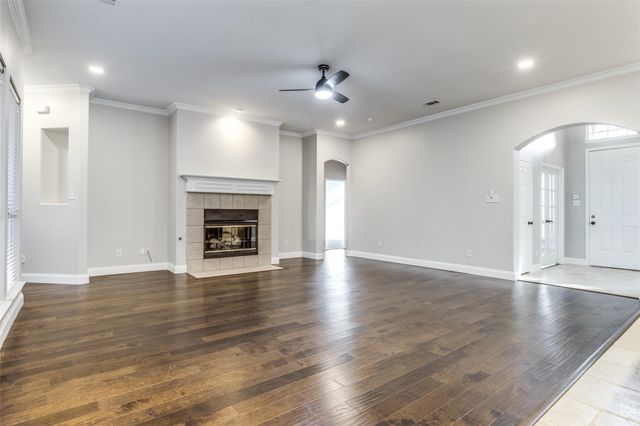 6415 Day Spring Drive, The Colony, TX 75056