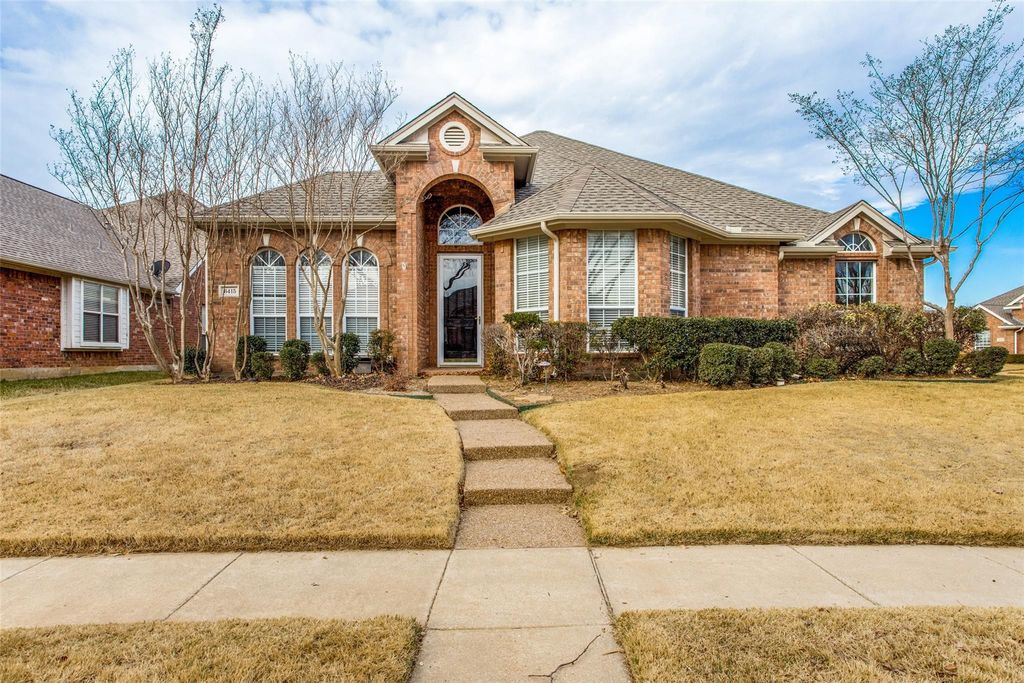 6415 Day Spring Drive, The Colony, TX 75056