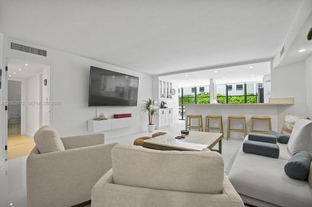 6423 Collins Avenue 203, Miami Beach, FL 33141