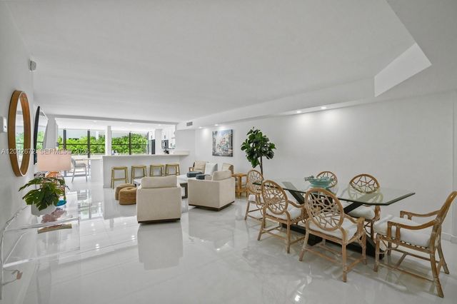6423 Collins Avenue 203, Miami Beach, FL 33141