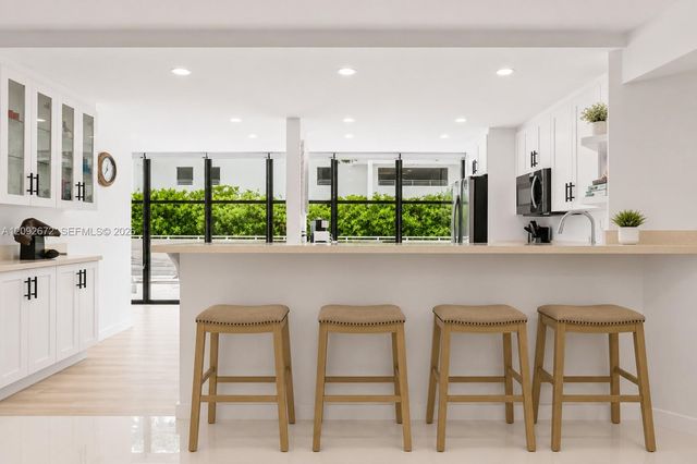 6423 Collins Avenue 203, Miami Beach, FL 33141