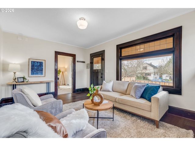 2534 Se 18th Ave 1, Portland, OR 97202