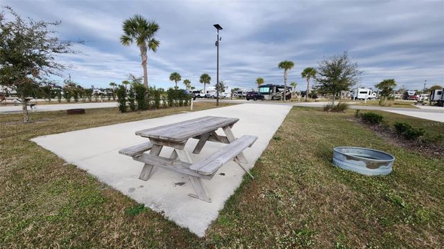 94 CEDAR CIRCLE E, Lake Wales, FL 33898
