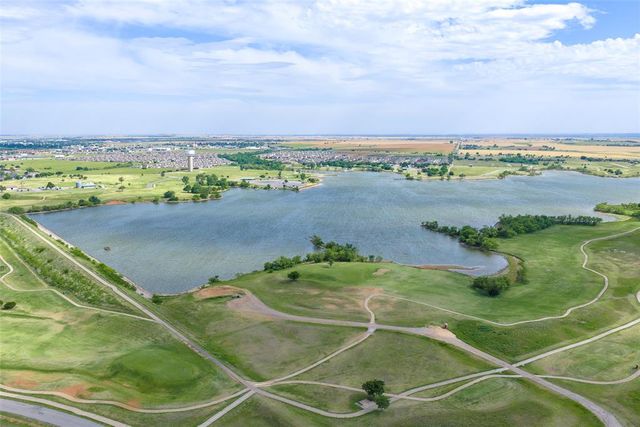 2564 Kadlan Drive, El Reno, OK 73036