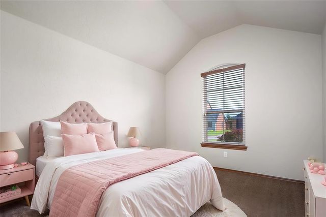 2564 Kadlan Drive, El Reno, OK 73036