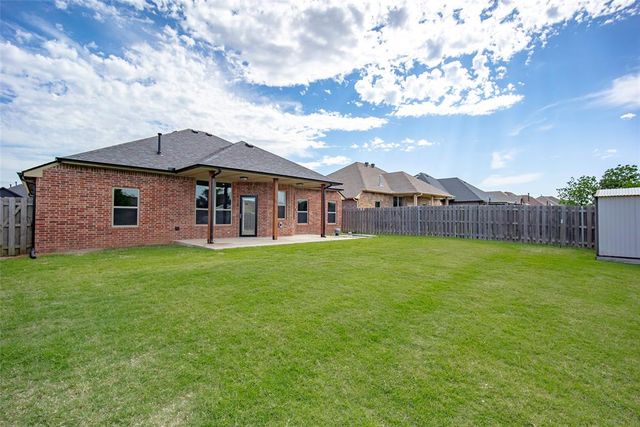 2564 Kadlan Drive, El Reno, OK 73036