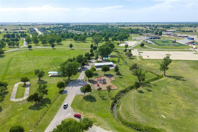 2564 Kadlan Drive, El Reno, OK 73036