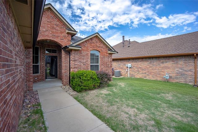 2564 Kadlan Drive, El Reno, OK 73036