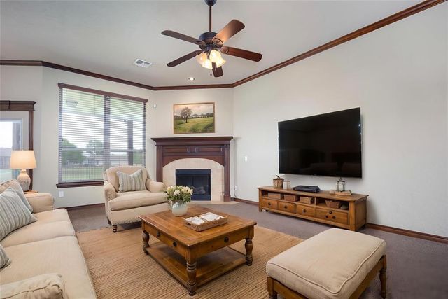 2564 Kadlan Drive, El Reno, OK 73036