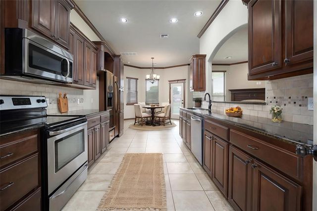 2564 Kadlan Drive, El Reno, OK 73036