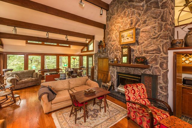 1635 SEVEN HILLS RD, Jefferson City, MO 65101