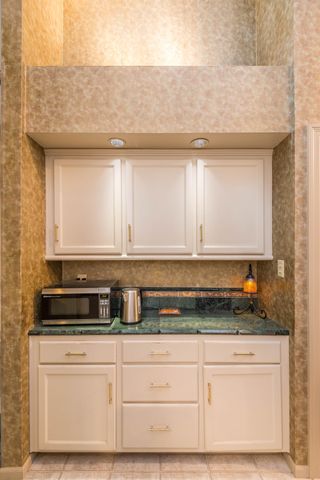 1635 SEVEN HILLS RD, Jefferson City, MO 65101