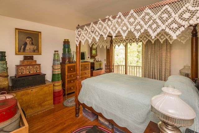 1635 SEVEN HILLS RD, Jefferson City, MO 65101