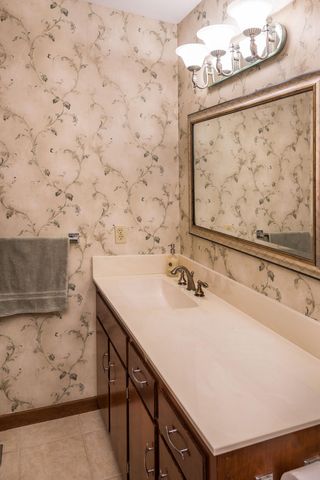 1635 SEVEN HILLS RD, Jefferson City, MO 65101