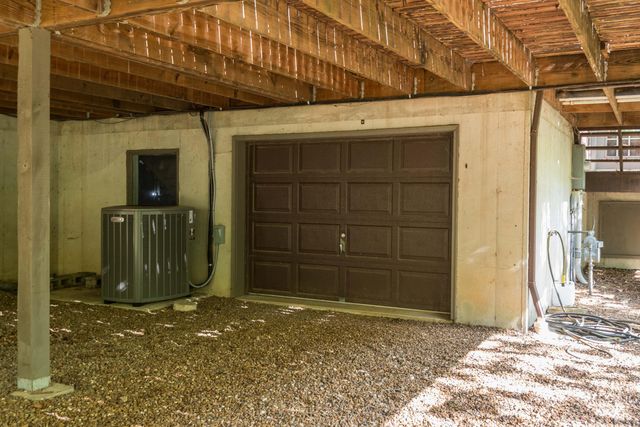 1635 SEVEN HILLS RD, Jefferson City, MO 65101