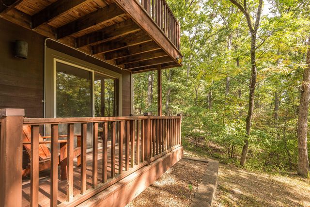 1635 SEVEN HILLS RD, Jefferson City, MO 65101