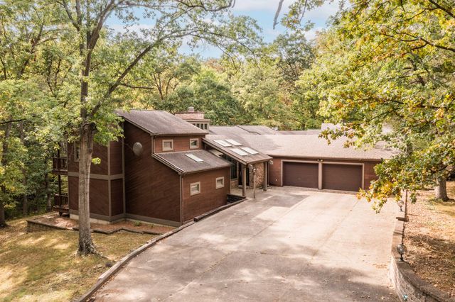 1635 SEVEN HILLS RD, Jefferson City, MO 65101