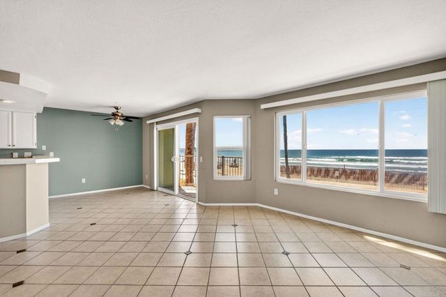 600 N The Strand 43, Oceanside, CA 92054