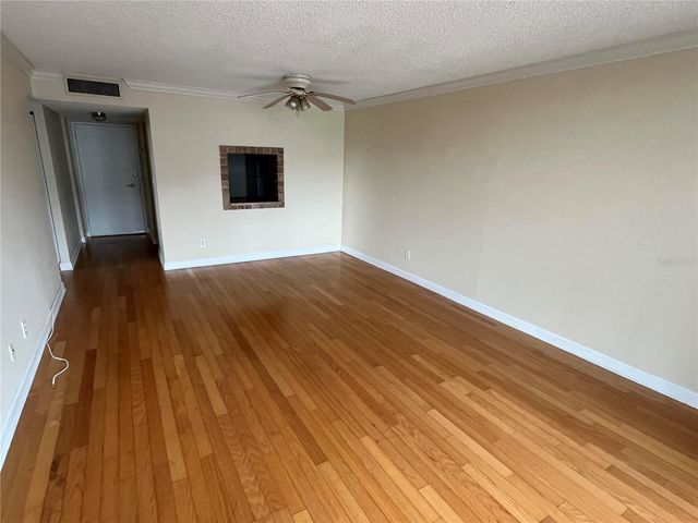 2760 COCONUT BAY LN LANE 237, Sarasota, FL 34237