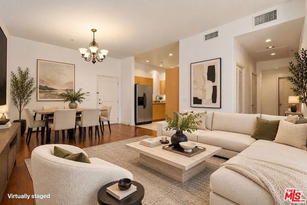 917 S New Hampshire Avenue 414, Los Angeles, CA 90006 — photo 3