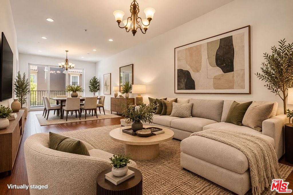 917 S New Hampshire Avenue 414, Los Angeles, CA 90006 — photo 5
