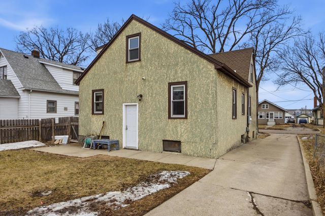 1025 14th Street N, Fargo, ND 58102