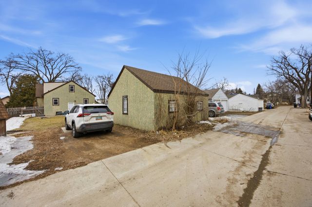 1025 14th Street N, Fargo, ND 58102