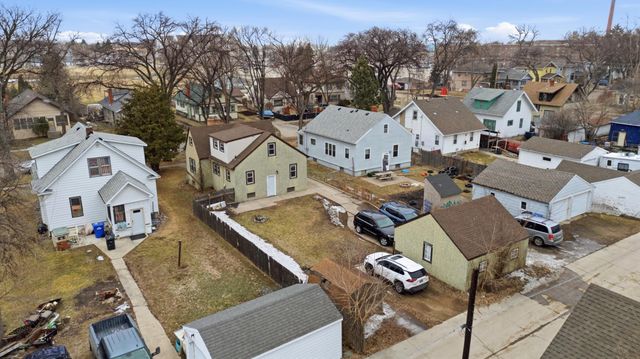 1025 14th Street N, Fargo, ND 58102