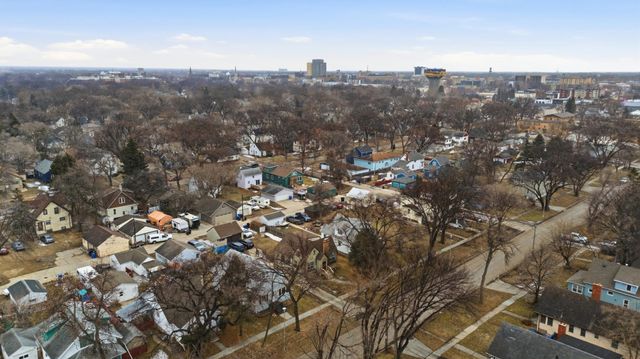 1025 14th Street N, Fargo, ND 58102