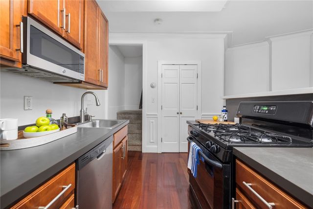 283 Benefit Street E, Providence, RI 02903