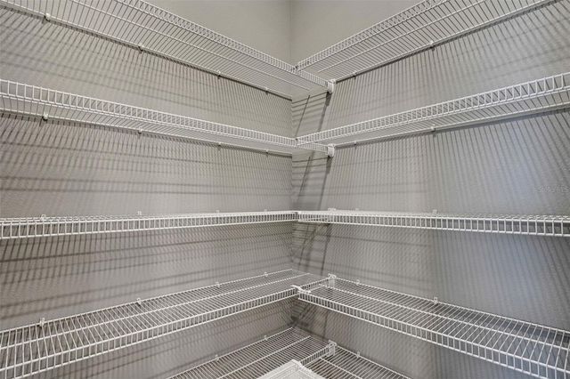 985 FIESTA KEY CIRCLE, Lady Lake, FL 32159