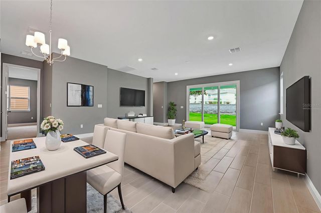 985 FIESTA KEY CIRCLE, Lady Lake, FL 32159