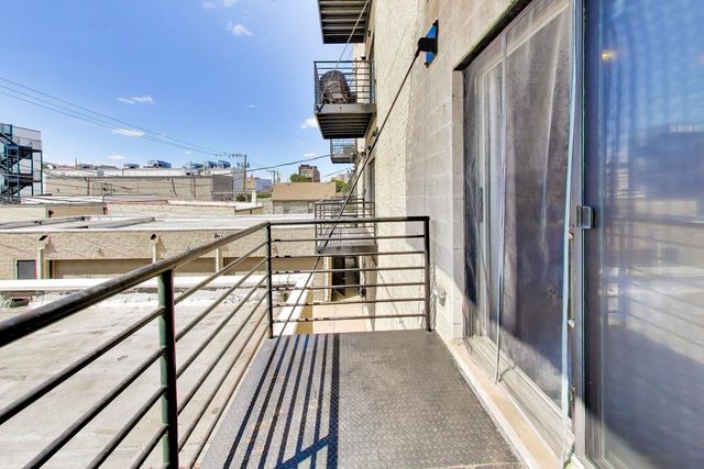 1353 W Grand Avenue 2, Chicago, IL 60642