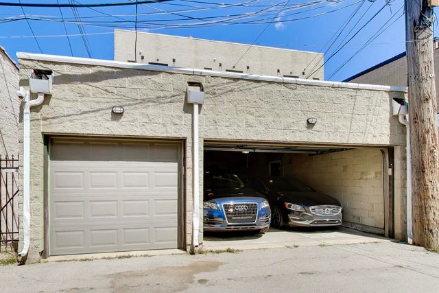 1353 W Grand Avenue 2, Chicago, IL 60642