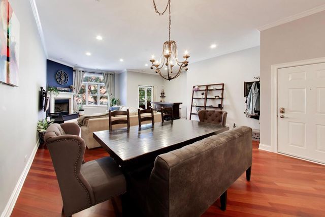1353 W Grand Avenue 2, Chicago, IL 60642